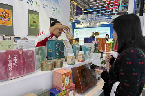 技能盛會(huì) 點(diǎn)亮出彩人生 ——第三屆全國(guó)技能大賽現(xiàn)場(chǎng)速寫(xiě)與技術(shù)咨詢側(cè)記